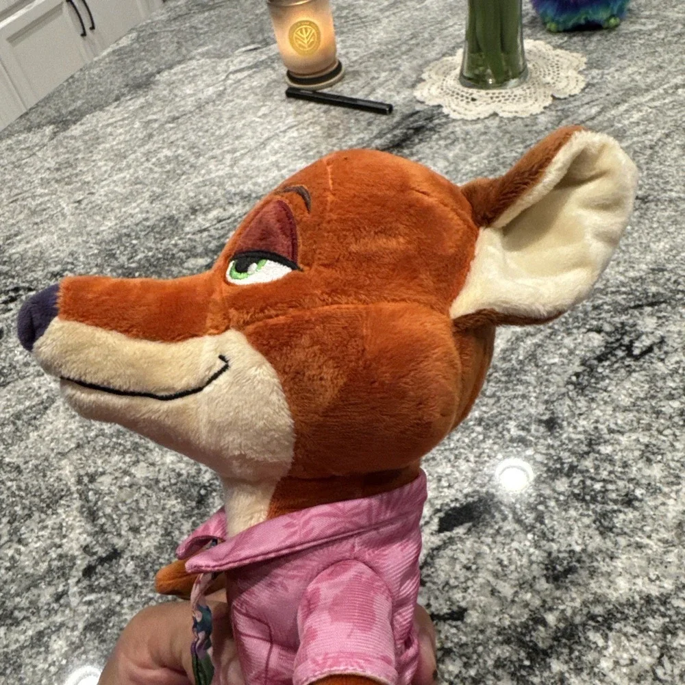 Jazwares Zootopia 2 Nick Wilde 14 Inch Feature Plush with 10+ Sounds Works